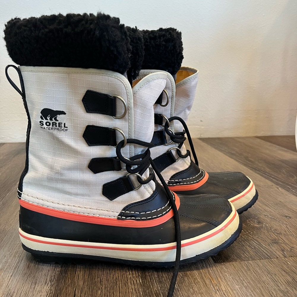 Sorel Carnival Boots
